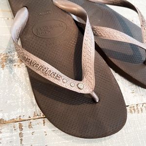Havaianas with Swarovski Crystals - size 7/8